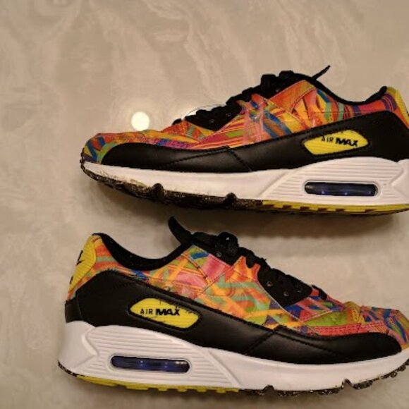Nike Air Max 90's "Familia" - Picture 16 of 16